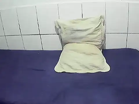 Snapshot of pierdona chatting on September 2025 02:24:02 PM pierdona online show from September 2025 02:24:02 PM