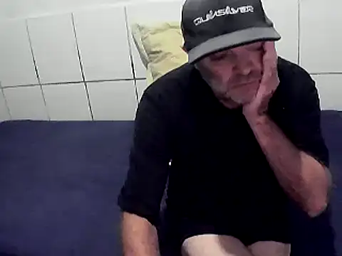 pierdona online show from April 2026 07:52:01 PM