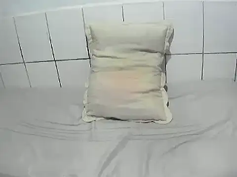 pierdona online show from February 2026 07:49:02 PM