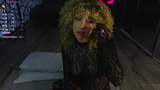 CurlyAnt0 online show from April 2026 05:09:01 AM