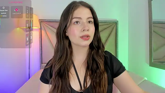 Snapshot of KarenPautt chatting on January 2026 12:25:01 AM KarenPautt online show from January 2026 12:25:01 AM