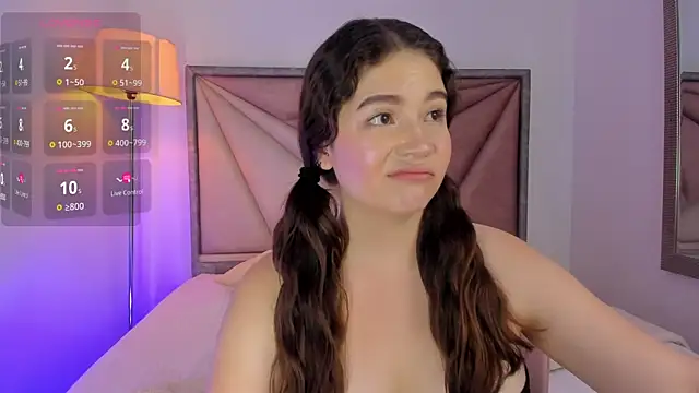 Snapshot of KarenPautt chatting on September 2025 12:01:01 PM KarenPautt online show from September 2025 12:01:01 PM