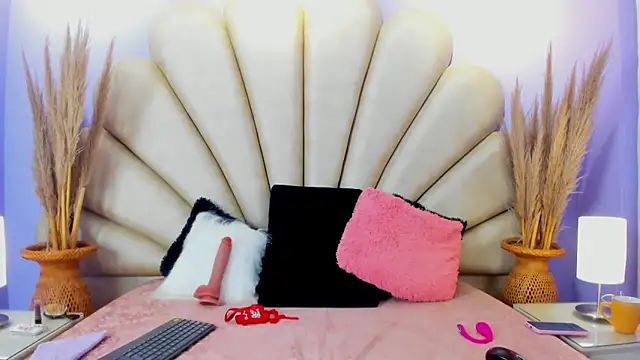 Anna  Spencer online show from February 2026 02:46:01 AM