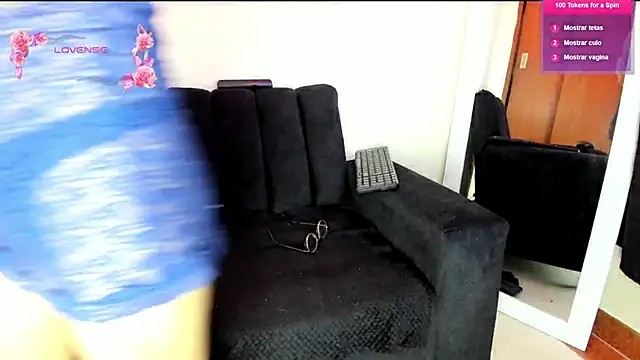 its  angelica  online show from March 2025 06:05:02 PM