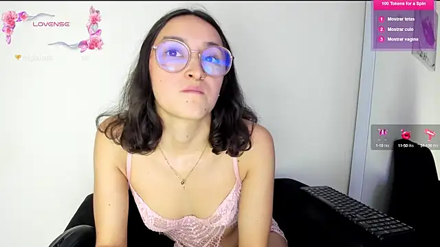 its  angelica  online show from March 2025 01:26:02 AM