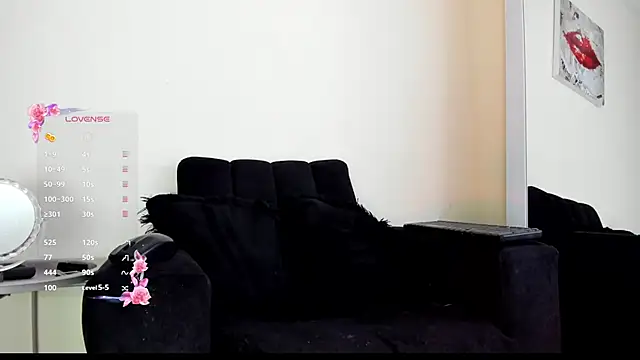 its  angelica  online show from October 2025 07:23:01 PM