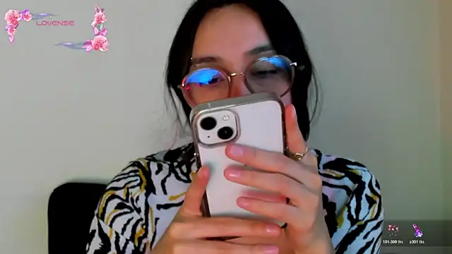 its  angelica  online show from March 2026 09:38:02 PM