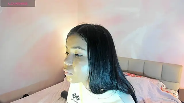 Snapshot of AuroraFiore chatting on March 2025 07:48:02 PM AuroraFiore online show from March 2025 07:48:02 PM
