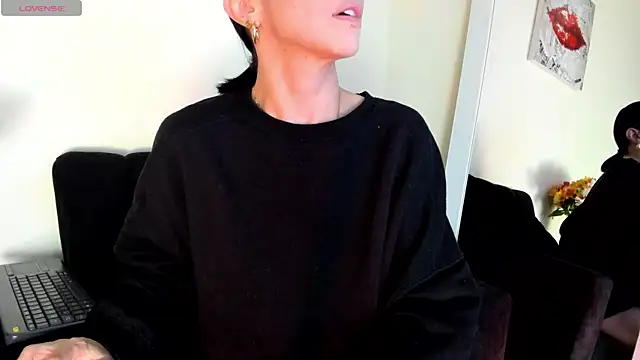 victoria  lace  online show from April 2026 12:13:02 AM