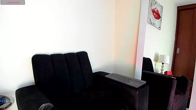 Snapshot of victoria__lace_ chatting on June 2026 09:42:01 PM victoria lace online show from June 2026 09:42:01 PM