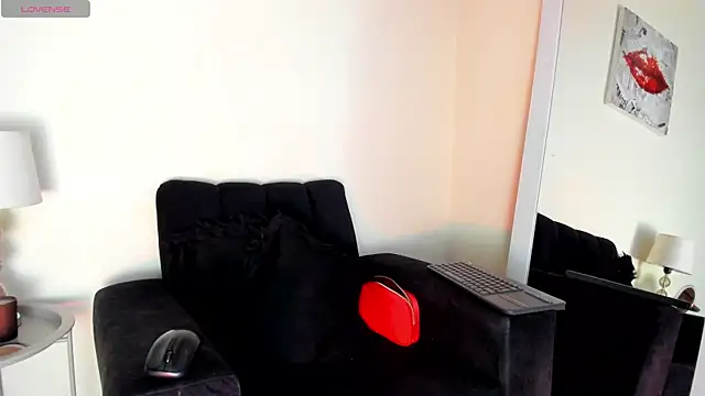 victoria  lace  online show from April 2026 12:50:02 AM