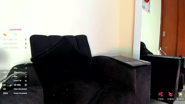 victoria  lace  online show from November 2025 12:22:01 AM