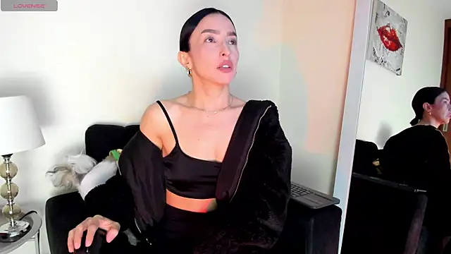 Snapshot of victoria__lace_ chatting on June 2026 10:53:02 PM victoria lace online show from June 2026 10:53:02 PM