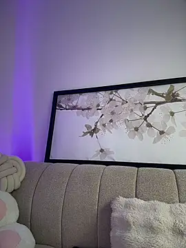 tuckersabrina online show from November 2025 03:01:01 PM