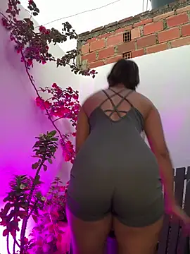 Snapshot of tuckersabrina chatting on January 2025 11:09:02 AM tuckersabrina online show from January 2025 11:09:02 AM