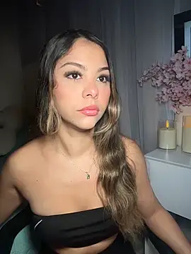 tuckersabrina online show from February 2026 01:29:01 PM