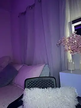 tuckersabrina online show from November 2025 12:28:01 PM