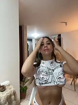 Snapshot of tuckersabrina chatting on February 2025 01:34:01 AM tuckersabrina online show from February 2025 01:34:01 AM