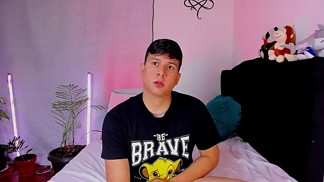 ANDREZALVAREZ online show from April 2026 11:11:01 PM