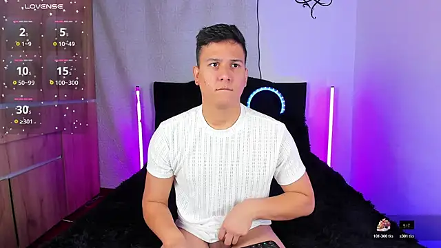 ANDREZALVAREZ online show from January 2026 06:28:02 AM