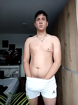 ANDREZALVAREZ online show from April 2026 06:12:01 PM