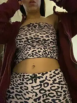 Snapshot of kittyprettybby chatting on May 2026 03:55:01 PM kittyprettybby online show from May 2026 03:55:01 PM