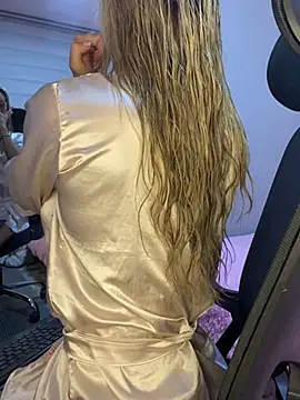 Snapshot of Anna_quinn chatting on March 2025 01:19:02 PM Anna quinn online show from March 2025 01:19:02 PM