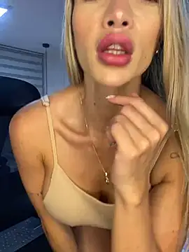 Snapshot of Anna_quinn chatting on February 2025 11:26:01 PM Anna quinn online show from February 2025 11:26:01 PM