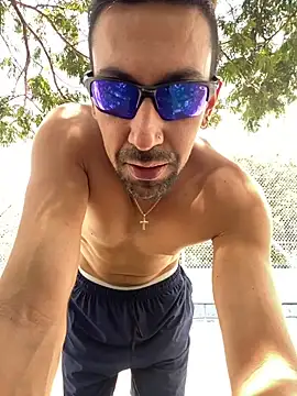 Snapshot of dantedesirexx chatting on September 2025 04:57:02 PM dantedesirexx online show from September 2025 04:57:02 PM