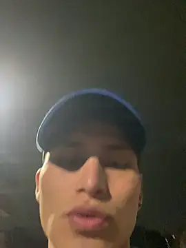 Snapshot of dantedesirexx chatting on March 2025 06:23:01 AM dantedesirexx online show from March 2025 06:23:01 AM