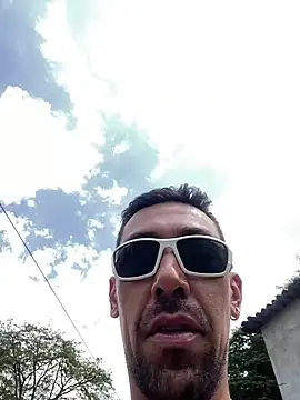 Snapshot of dantedesirexx chatting on March 2025 06:56:02 PM dantedesirexx online show from March 2025 06:56:02 PM