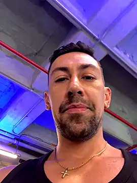 dantedesirexx online show from November 2025 06:07:02 PM