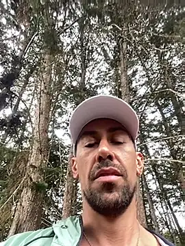 Snapshot of dantedesirexx chatting on February 2025 08:21:02 PM dantedesirexx online show from February 2025 08:21:02 PM