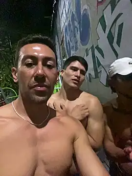 Snapshot of dantedesirexx chatting on March 2025 06:30:02 AM dantedesirexx online show from March 2025 06:30:02 AM