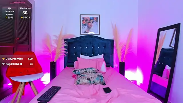 Snapshot of maddie_swift chatting on March 2025 11:06:01 PM maddie swift online show from March 2025 11:06:01 PM