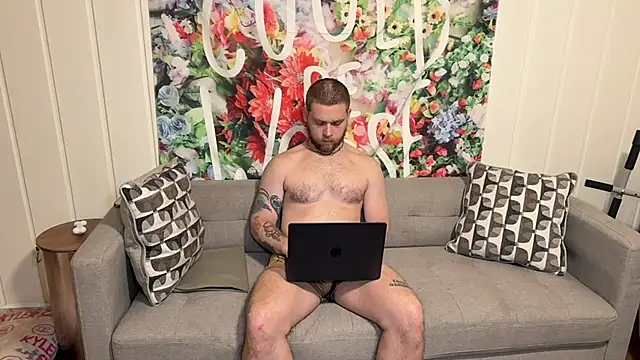 Snapshot of DaddydayDrinkzz chatting on June 2026 02:18:02 AM DaddydayDrinkzz online show from June 2026 02:18:02 AM