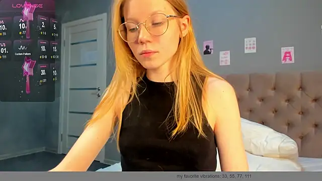 Esme Runn online show from December 2024 01:19:01 PM