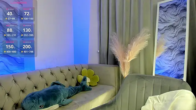 Esme Runn online show from November 2025 03:33:02 AM