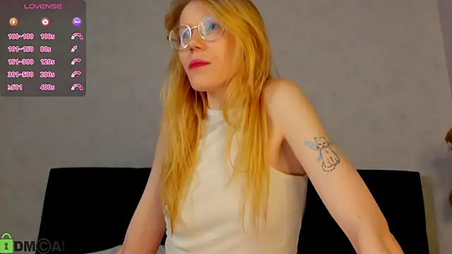 Esme Runn online show from May 2026 03:14:02 AM