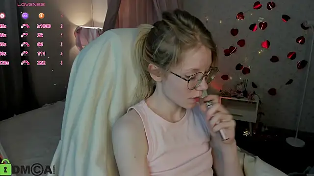 Esme Runn online show from June 2026 03:06:02 AM