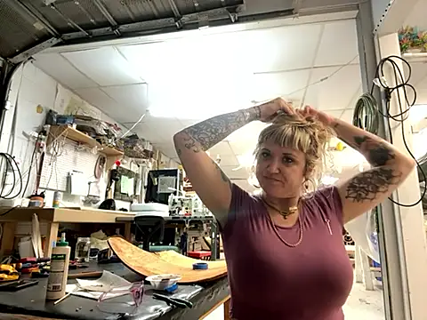 Babette xox online show from March 2026 01:17:02 AM