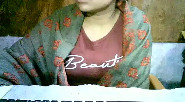 Snapshot of Sexy_Dimpy chatting on December 2024 06:31:01 PM Sexy Dimpy online show from December 2024 06:31:01 PM