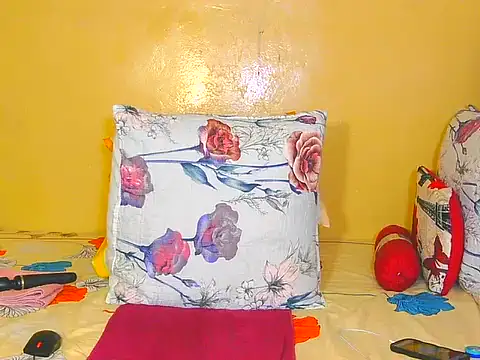 Down to earth girl online show from February 2026 12:13:02 AM