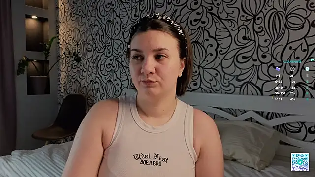Snapshot of ZaraCrumpton chatting on February 2025 11:05:01 AM ZaraCrumpton online show from February 2025 11:05:01 AM