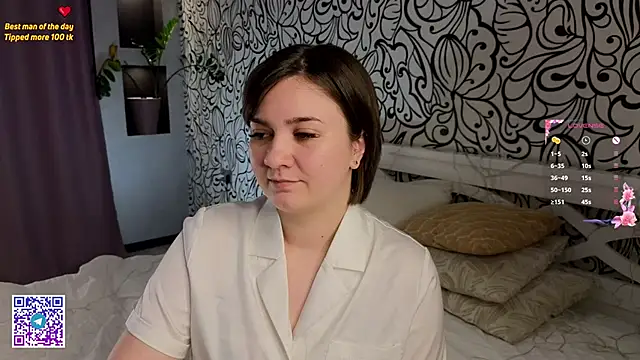 Snapshot of ZaraCrumpton chatting on January 2025 10:53:02 AM ZaraCrumpton online show from January 2025 10:53:02 AM