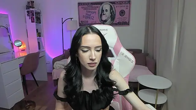 Snapshot of flora_off chatting on May 2026 10:52:01 AM flora off online show from May 2026 10:52:01 AM