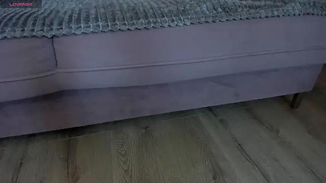 Snapshot of flora_off chatting on July 2026 10:01:01 AM flora off online show from July 2026 10:01:01 AM