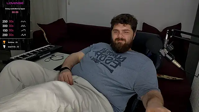 Snapshot of KingMarti chatting on February 2025 09:34:02 PM KingMarti online show from February 2025 09:34:02 PM