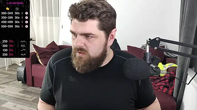 Snapshot of KingMarti chatting on January 2025 02:22:02 AM KingMarti online show from January 2025 02:22:02 AM