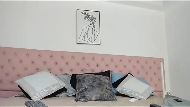 CarolinaGlamour online show from March 2026 07:10:02 PM